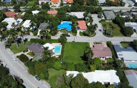 Haus in der Stadt – Bay Harbor Islands, Florida, Vereinigte Staaten. $3 400 000