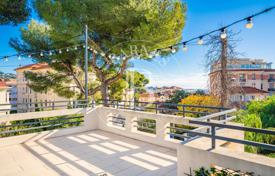 Villa – Cannes, Côte d'Azur, Frankreich. 5 500 €  pro Woche