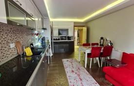 4-zimmer wohnung 230 m² in Beylikdüzü, Türkei. $204 000