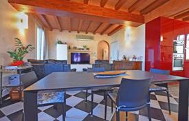 8-zimmer wohnung 177 m² in Ligurien, Italien. 1 390 000 €