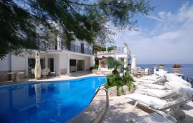 8-zimmer villa in Ischia, Italien. 17 000 €  pro Woche