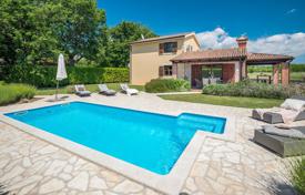 4-zimmer haus in der stadt 144 m² in Poreč, Kroatien. 500 000 €