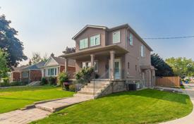 3-zimmer haus in der stadt in East York, Kanada. C$1 561 000