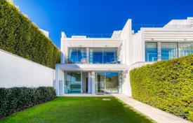 6-zimmer stadthaus 130 m² in Sotogrande, Spanien. 750 000 €
