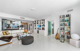 2-zimmer appartements in eigentumswohnungen 141 m² in Miami Beach, Vereinigte Staaten. $1 395 000