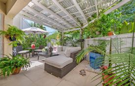 2-zimmer stadthaus 95 m² in Miami, Vereinigte Staaten. $419 000