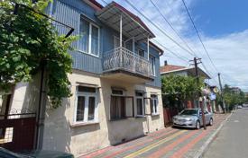 Haus in der Stadt – Batumi, Adscharien, Georgien. 297 000 €