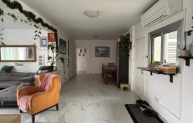 4-zimmer penthaus 220 m² in Neapolis, Zypern. 600 000 €