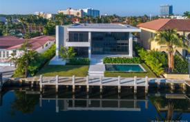 Villa – North Miami Beach, Florida, Vereinigte Staaten. $3 995 000