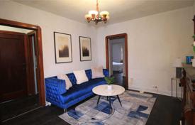 2-zimmer haus in der stadt in Etobicoke, Kanada. C$1 338 000