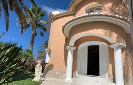 3-zimmer einfamilienhaus 172 m² in Denia, Spanien. 990 000 €