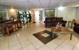 Eigentumswohnung – Sunny Isles Beach, Florida, Vereinigte Staaten. $295 000