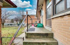 3-zimmer haus in der stadt in North York, Kanada. C$1 447 000