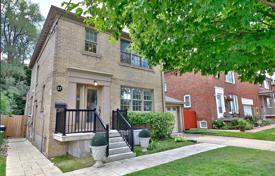 4-zimmer haus in der stadt in North York, Kanada. C$2 035 000