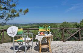 10-zimmer landgut 236 m² in Volterra, Italien. 890 000 €