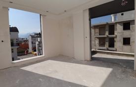 Wohnungen 900 m von der Straßenbahnstation in Antalya Kepez. $151 000