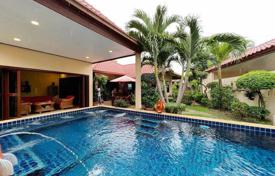 4-zimmer villa 250 m² in Pattaya, Thailand. $283 000