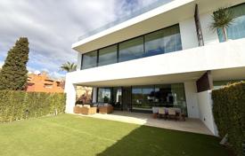 4-zimmer stadthaus 606 m² in Nueva Andalucia, Spanien. 4 400 000 €