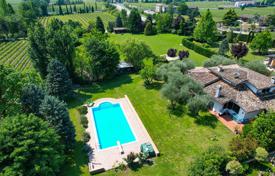 Villa – Sirmione, Lombardei, Italien. 1 400 000 €