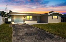 2-zimmer haus in der stadt 156 m² in Pembroke Pines, Vereinigte Staaten. $525 000