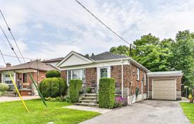 4-zimmer haus in der stadt in East York, Kanada. C$1 171 000