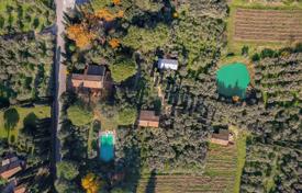 24-zimmer villa in Pescia, Italien. Price on request