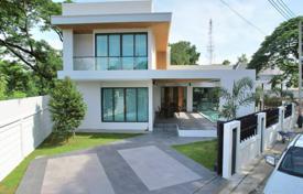 4-zimmer villa 236 m² in Pattaya, Thailand. $653 000