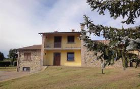 Villa – Terni, Umbria, Italien. 790 000 €