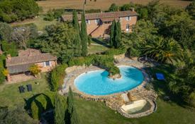 15-zimmer landgut 447 m² in Castiglione del Lago, Italien. 1 300 000 €