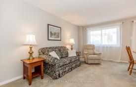 7-zimmer haus in der stadt in Scarborough, Kanada. C$1 301 000