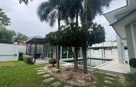 5-zimmer einfamilienhaus in Prawet, Thailand. $1 038 000