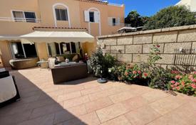 4-zimmer einfamilienhaus 150 m² in Costa Adeje, Spanien. 595 000 €
