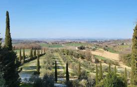 Grundstück in Chiusi, Italien. 1 850 000 €