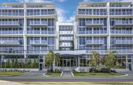 Neubauwohnung – Bay Harbor Islands, Florida, Vereinigte Staaten. 1 066 000 €