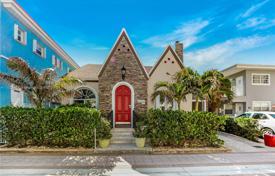 Haus in der Stadt – Hollywood, Florida, Vereinigte Staaten. $2 400 000