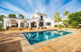 5-zimmer einfamilienhaus 266 m² in Moraira, Spanien. 1 699 000 €