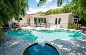 Villa – Bay Harbor Islands, Florida, Vereinigte Staaten. $1 490 000