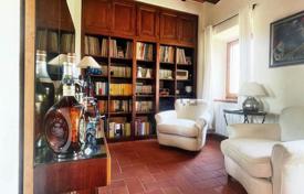 Villa 334 m² in Pietrasanta, Italien. 1 250 000 €