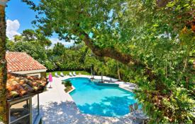 Villa – Pinecrest, Florida, Vereinigte Staaten. $2 350 000