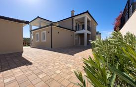 4-zimmer haus in der stadt 240 m² in Umag, Kroatien. 1 600 000 €