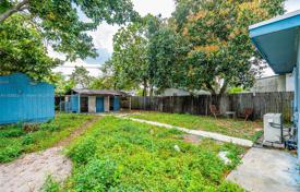 4-zimmer haus in der stadt 145 m² in Miami, Vereinigte Staaten. $590 000