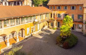 18-zimmer stadthaus in Miasino, Italien. 780 000 €