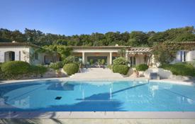 Villa – Saint-Tropez, Côte d'Azur, Frankreich. 40 000 €  pro Woche