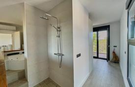 Haus in der stadt 230 m² in Barcelona, Spanien. 595 000 €