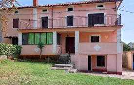 Haus Family house with sea view, Barban!. 335 000 €