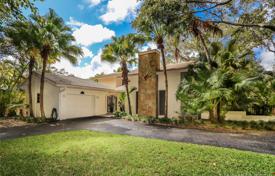 Villa – Old Cutler Road, Coral Gables, Florida,  Vereinigte Staaten. 1 052 000 €