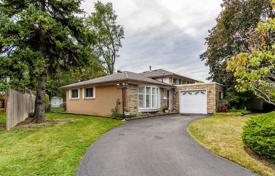 4-zimmer haus in der stadt in Etobicoke, Kanada. C$1 253 000