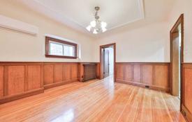 4-zimmer haus in der stadt in Etobicoke, Kanada. C$2 002 000