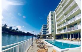 Eigentumswohnung – Bay Harbor Islands, Florida, Vereinigte Staaten. $465 000