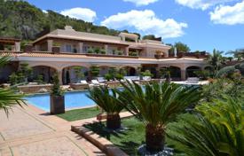 Villa – Ibiza, Balearen, Spanien. 22 500 €  pro Woche